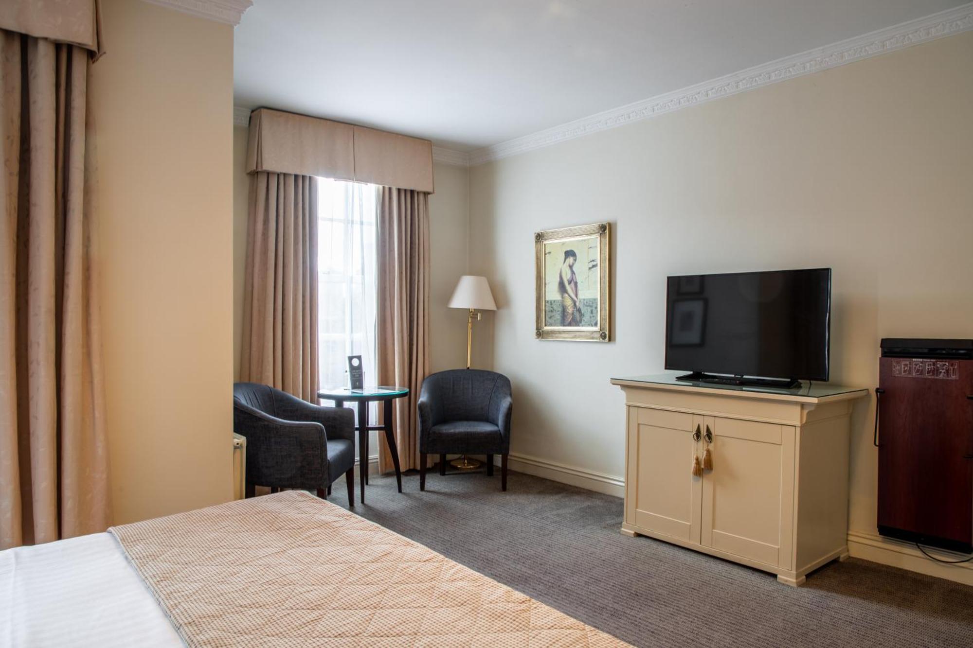 Park House Hotel Shifnal Zewnętrze zdjęcie