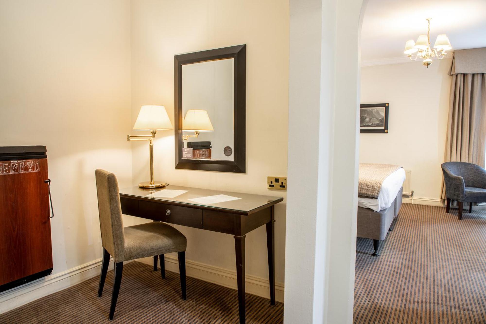 Park House Hotel Shifnal Zewnętrze zdjęcie