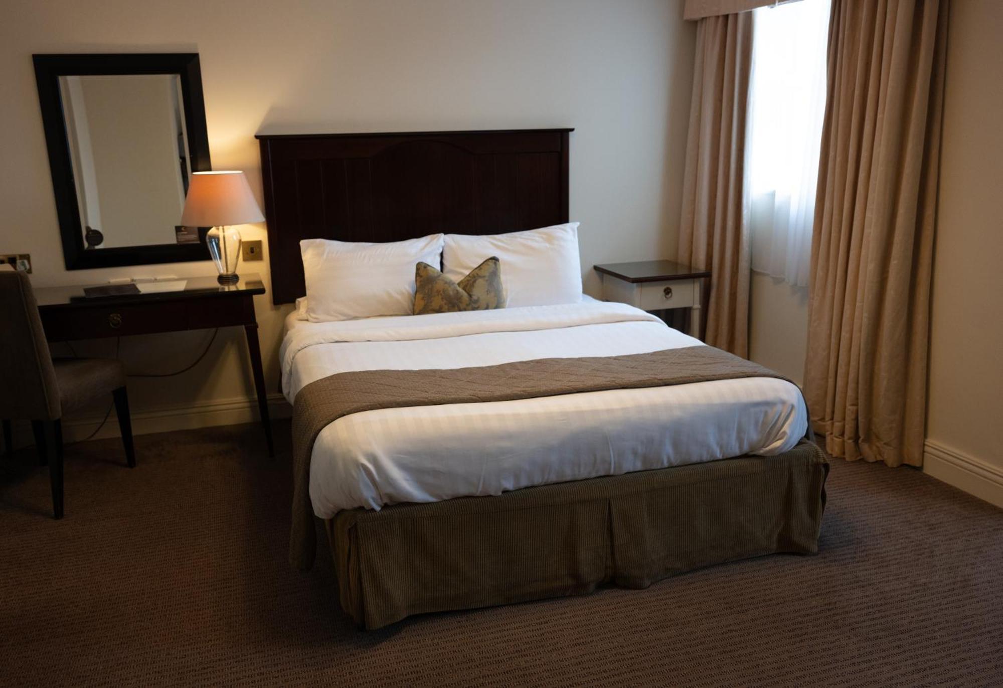 Park House Hotel Shifnal Zewnętrze zdjęcie