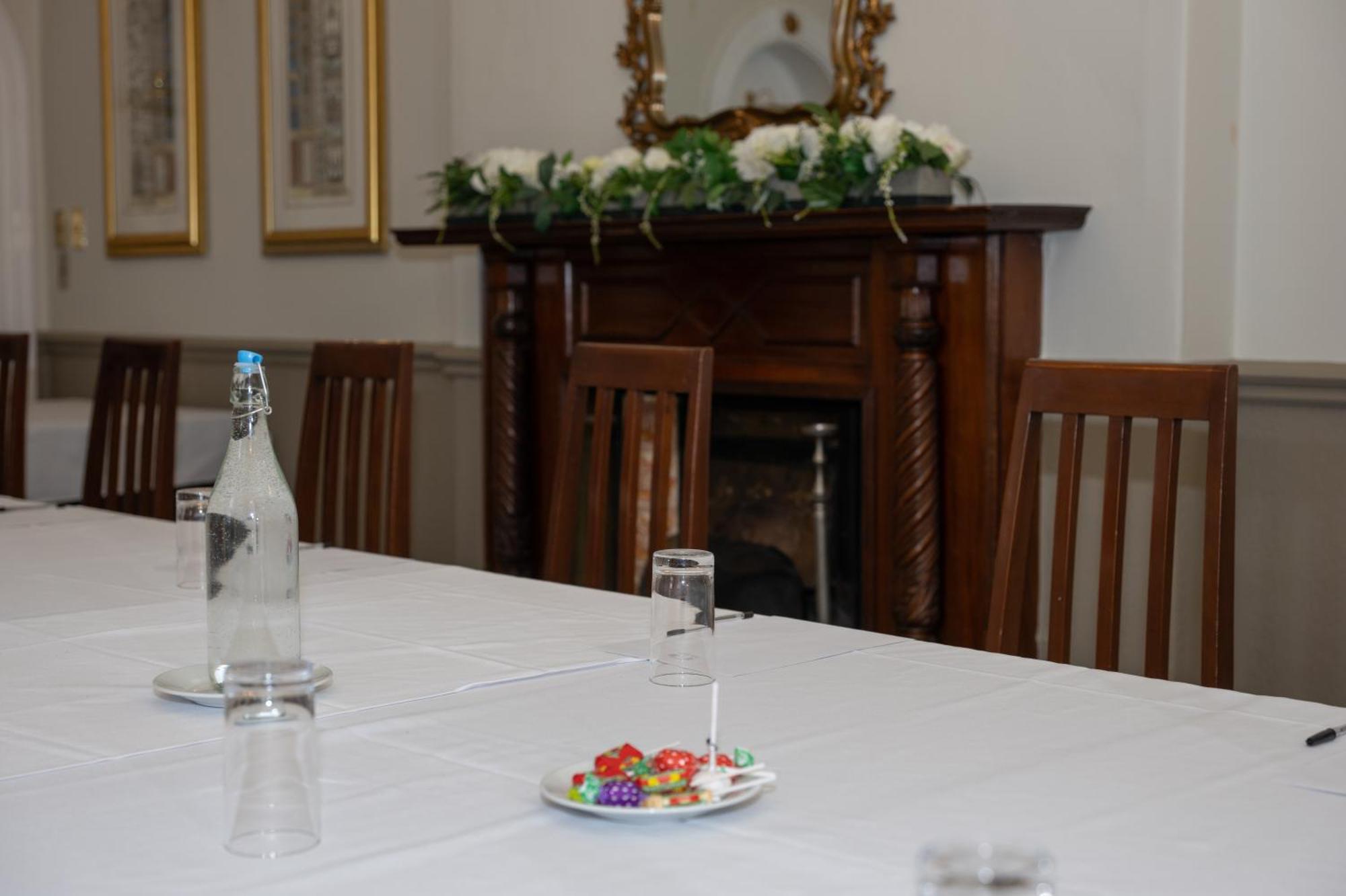 Park House Hotel Shifnal Zewnętrze zdjęcie